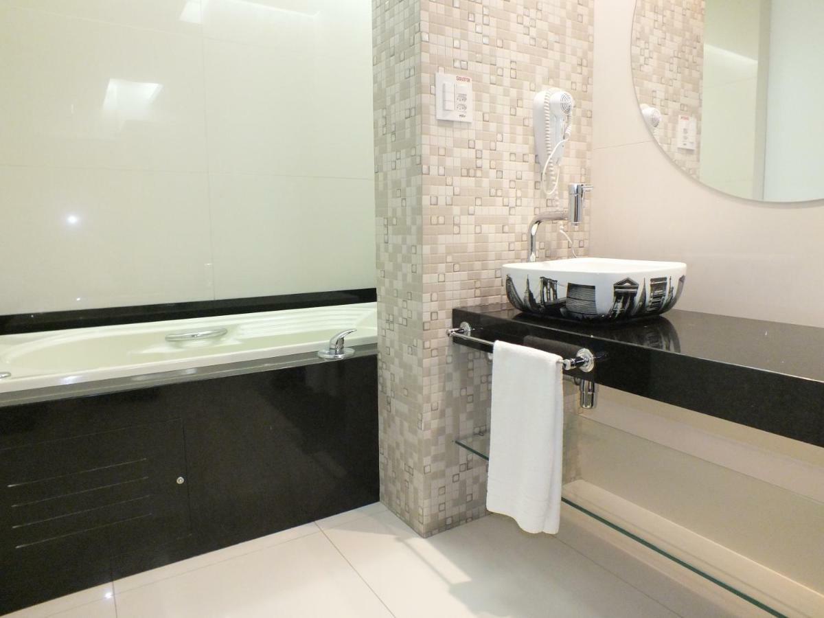 Jb Palace Hotel 3*